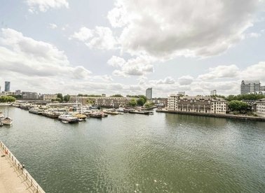 Aland Court, London, SE16