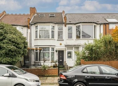 Properties for sale in Albert Road - NW4 2SH view1