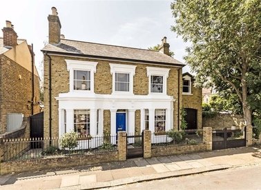 Houses For Sale In Teddington London Dexters Estate Agents