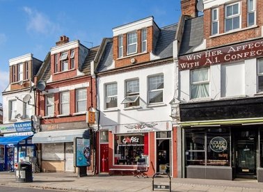 Properties sold in Albion Parade - N16 9LD view1