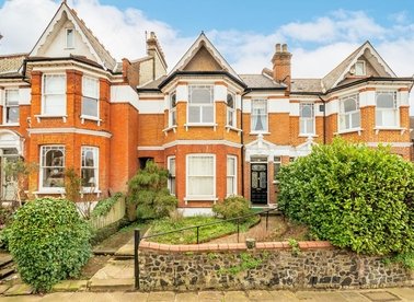 Properties for sale in Alexandra Park Road - N22 7UQ view1
