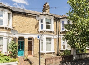 Properties for sale in Alexandria Road - W13 0NR view1