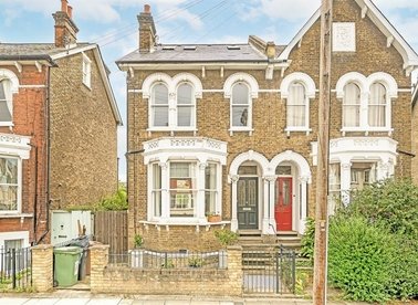 Properties for sale in Algernon Road - SE13 7AP view1