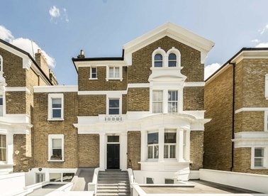 Properties for sale in Altenburg Gardens - SW11 1JL view1