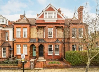 Properties sold in Amesbury Avenue - SW2 3AE view1