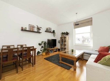 Properties for sale in Amhurst Road - E8 2AG view1