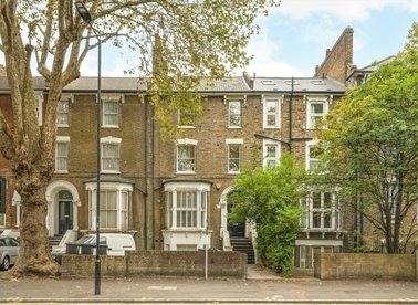 Properties for sale in Amhurst Road - E8 2AW view1