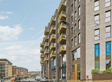 Properties for sale in Andrews Road - E8 4FX view1