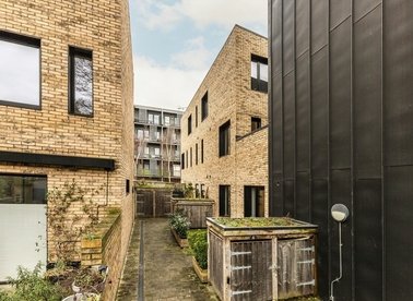 Properties for sale in Anton Street - E8 2AD view1