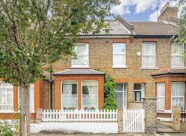 Properties for sale in Antrobus Road - W4 5NQ view1