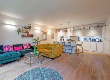 Properties for sale in Archway Road - N6 5BA view1