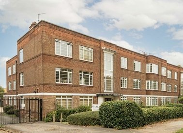 Properties for sale in Argyle Road - W13 0HG view1