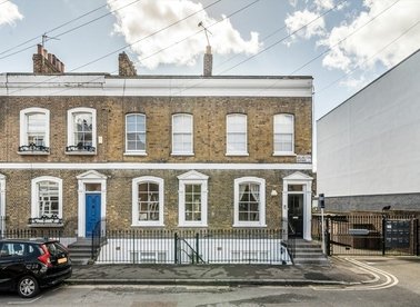 Properties for sale in Arlington Avenue - N1 7BA view1