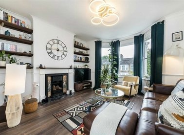 Properties for sale in Arngask Road - SE6 1XY view1