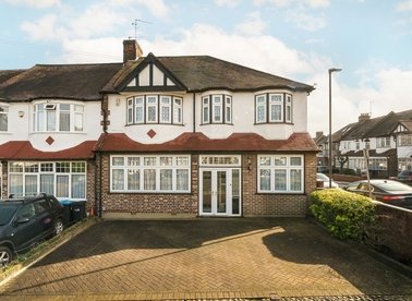 Properties for sale in Arnos Road - N11 1AP view1