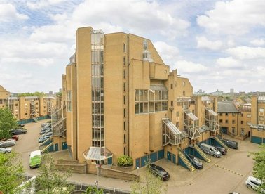 Properties for sale in Asher Way - E1W 2JY view1