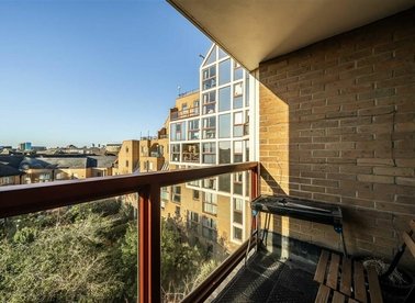 Properties for sale in Asher Way - E1W 2JY view1