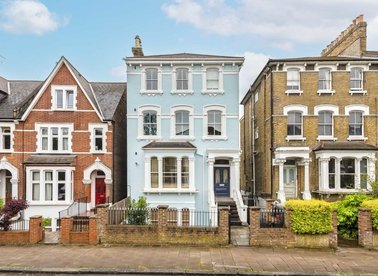 Properties for sale in Ashley Road - N19 3AF view1