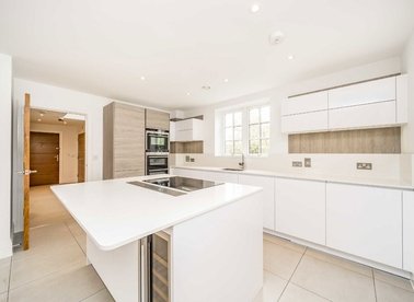 Properties for sale in Ashridge Close - N3 3AR view1