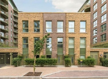 Properties for sale in Astell Road - SE3 9FB view1