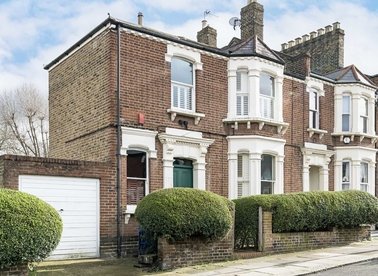 Properties for sale in Athenlay Road - SE15 3EN view1