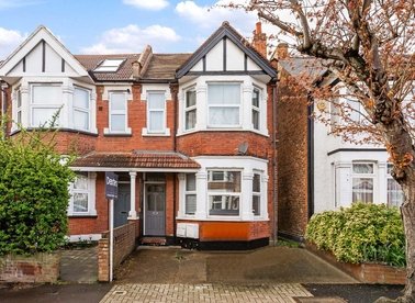 Properties for sale in Audley Road - NW4 3EX view1