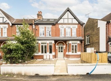 Properties for sale in Avenue Gardens - W3 8HB view1
