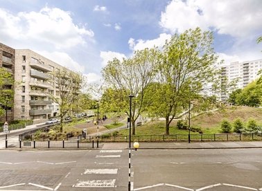 Properties for sale in Avenue Road - W3 8YS view1