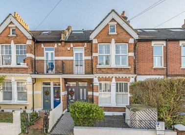 Properties for sale in Avondale Road - SW14 8PU view1