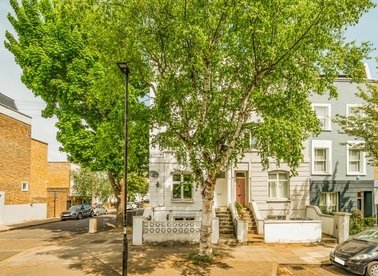 Properties for sale in Axminster Road - N7 6BT view1
