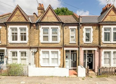 Properties for sale in Aylesbury Road - SE17 2EQ view1