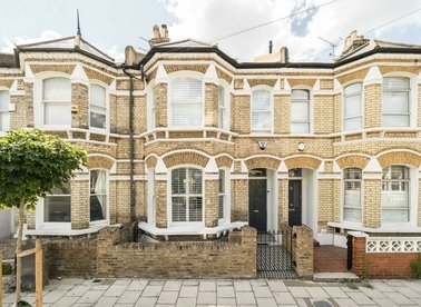 Properties for sale in Ballater Road - SW2 5QR view1