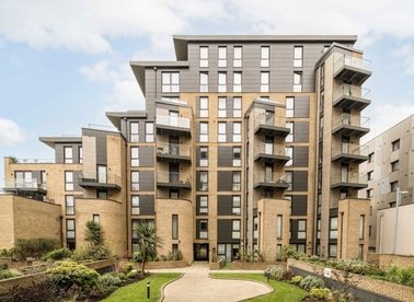 Properties for sale in Baltic Avenue - TW8 0FQ view1