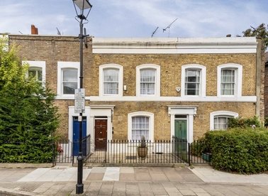 Properties for sale in London from Islington office | Dexters