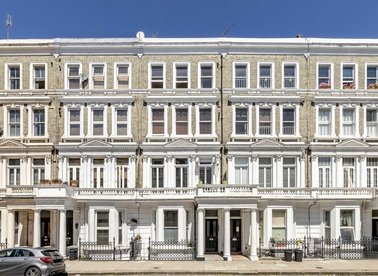 Properties for sale in Barons Court Road - W14 9DT view1