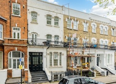 Properties for sale in Barons Court Road - W14 9DX view1
