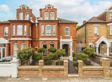 Properties for sale in Barrow Road - SW16 5PE view1