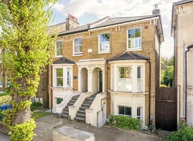 Properties for sale in Barry Road - SE22 0HX view1