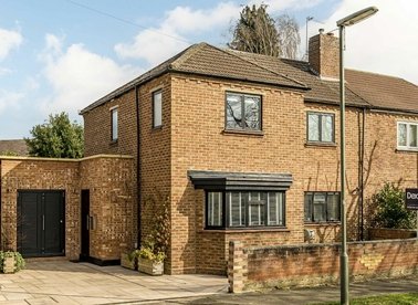 Properties for sale in Batavia Road - TW16 5NB view1