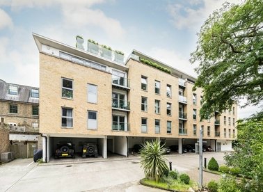 Properties for sale in Battersea Square - SW11 3RZ view1