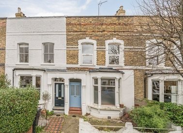 Properties for sale in Bayston Road - N16 7LT view1