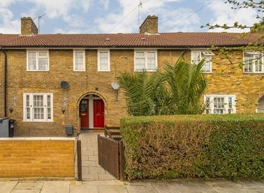 Properties for sale in Bentworth Road - W12 7AB view1