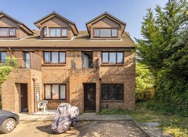 Properties sold in Benwell Court - TW16 6RU view1