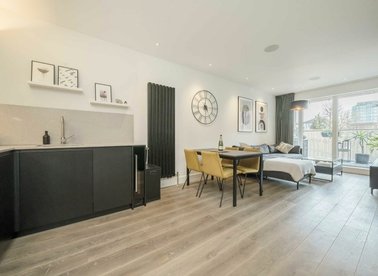 Properties for sale in Berwick Close - W13 8BL view1