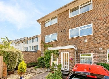Properties for sale in Berystede - KT2 7PQ view1