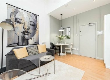 Properties for sale in Bethnal Green Road - E2 9QY view1