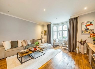 Properties for sale in Bethnal Green Road - E2 6LJ view1