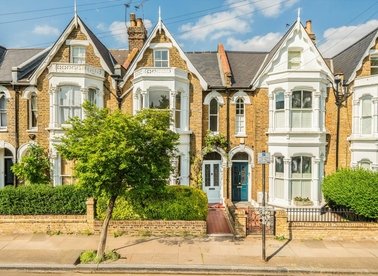 Properties for sale in Bickerton Road - N19 5JS view1