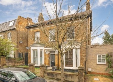 Properties for sale in Bickerton Road - N19 5JR view1