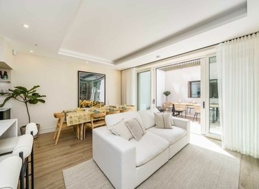 Properties for sale in Bicknell Way - SW17 0FD view1